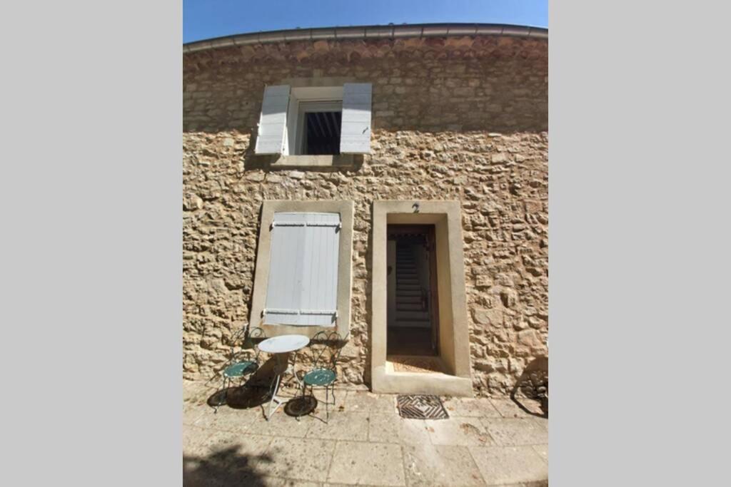 superbe appartement en résidence avec piscine dans le Luberon au pied du colorado provencal Rustrel Esterno foto