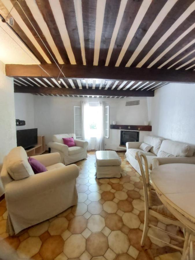 superbe appartement en résidence avec piscine dans le Luberon au pied du colorado provencal Rustrel Esterno foto