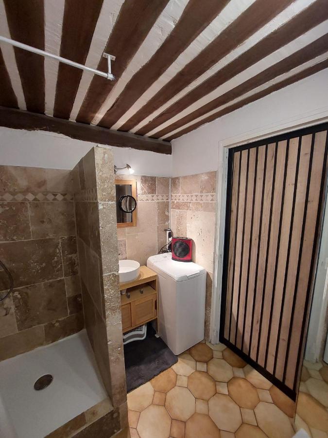 superbe appartement en résidence avec piscine dans le Luberon au pied du colorado provencal Rustrel Esterno foto